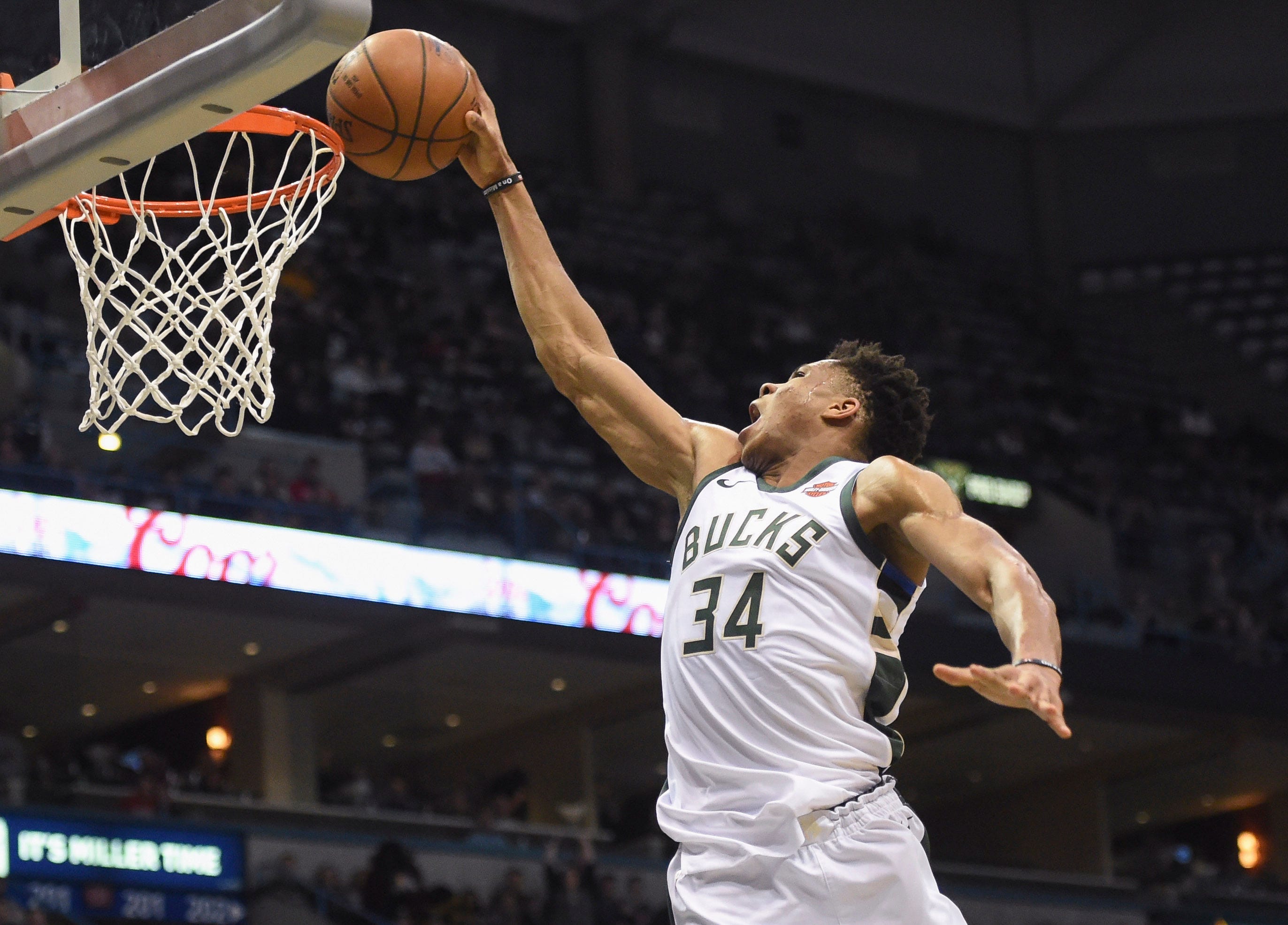 giannis antetokounmpo best dunks